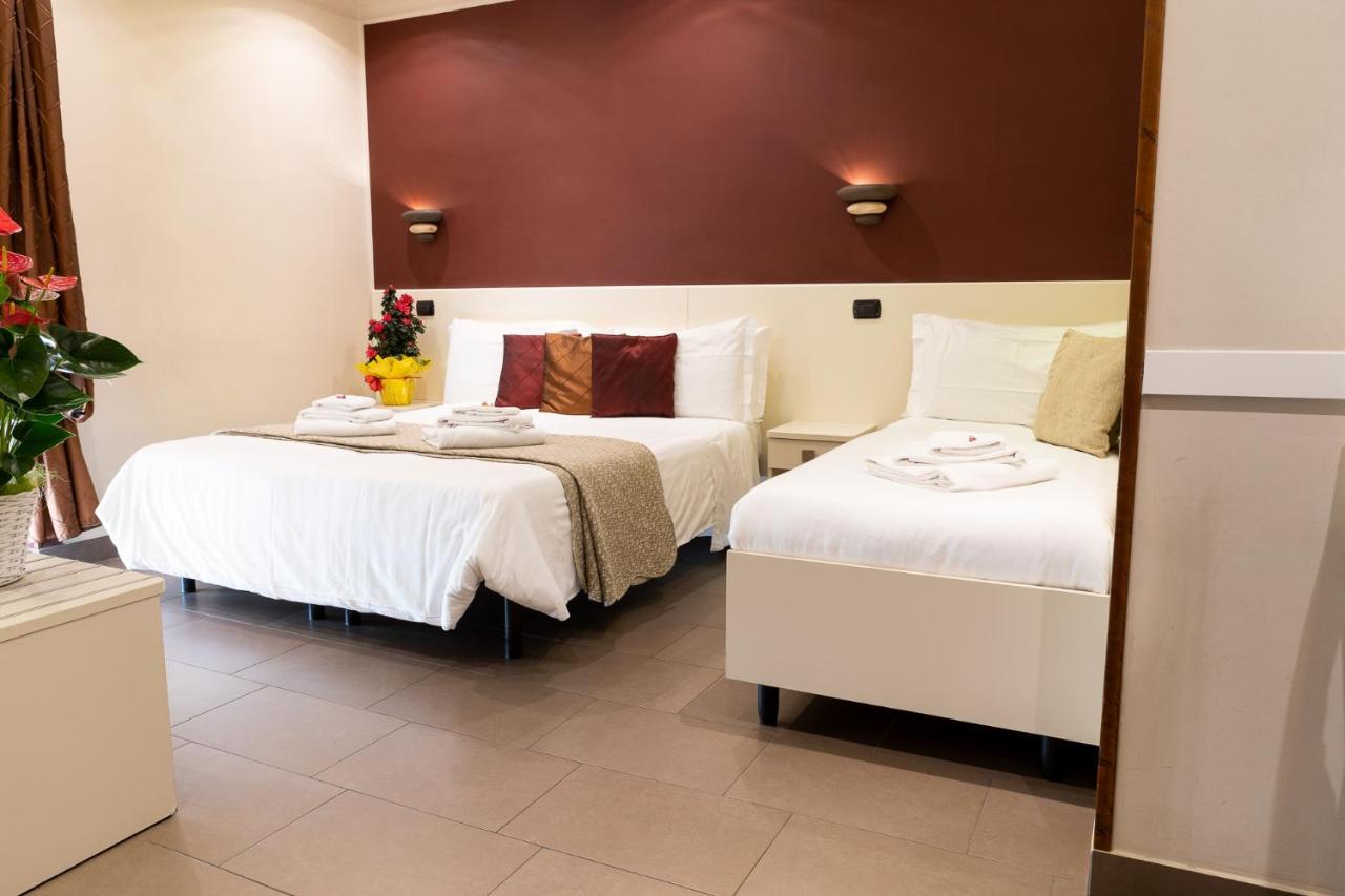 Il Piccolo Piacenza Hotel Luaran gambar