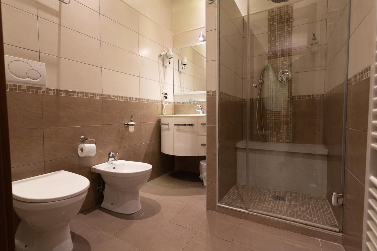 Il Piccolo Piacenza Hotel Luaran gambar