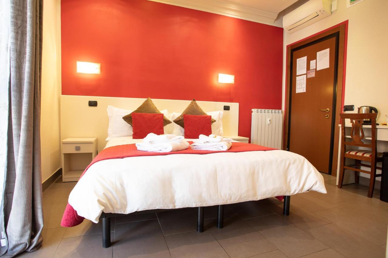 Il Piccolo Piacenza Hotel Luaran gambar
