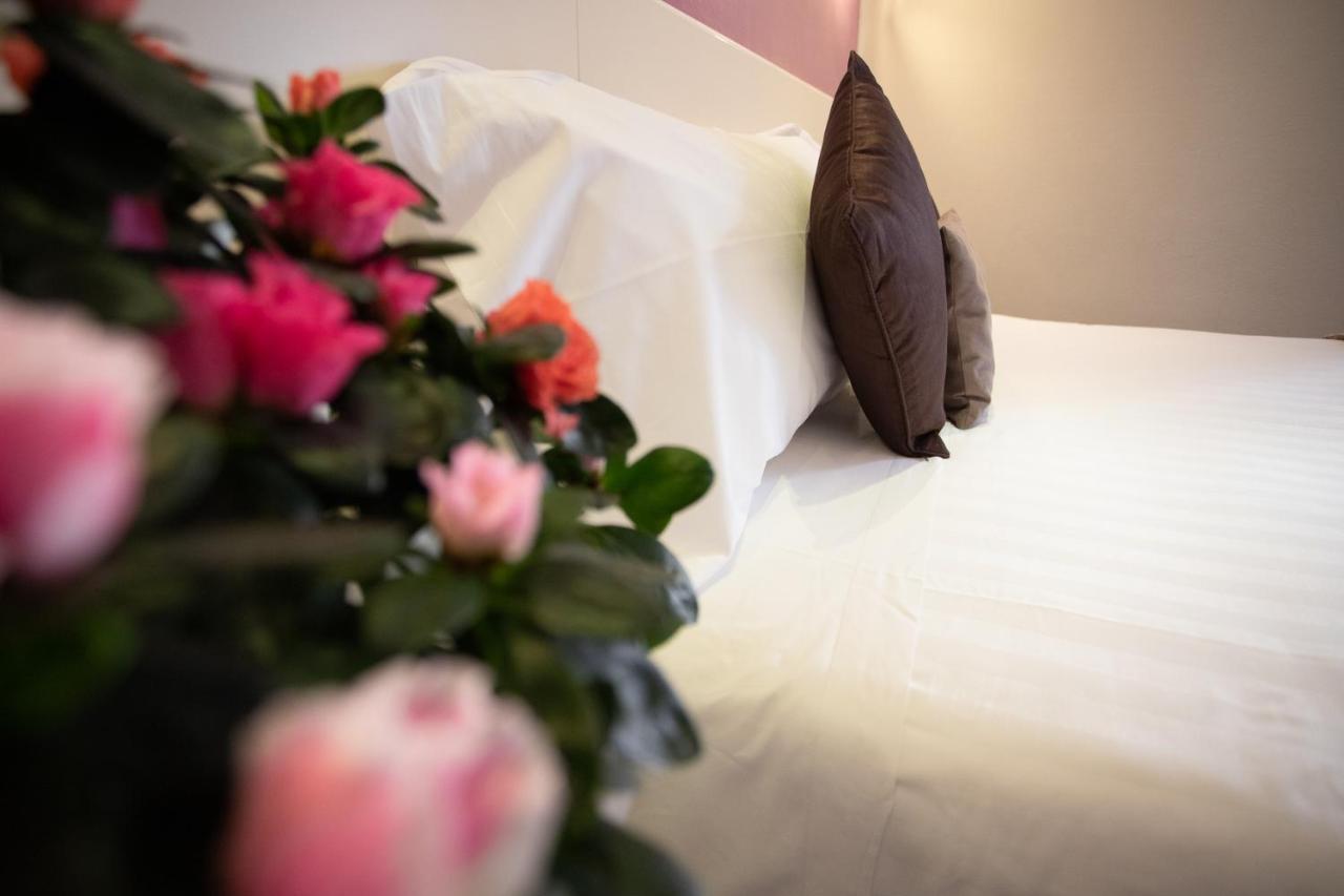 Il Piccolo Piacenza Hotel Luaran gambar