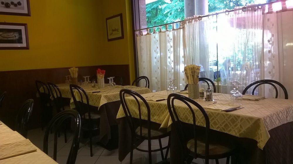 Il Piccolo Piacenza Hotel Luaran gambar