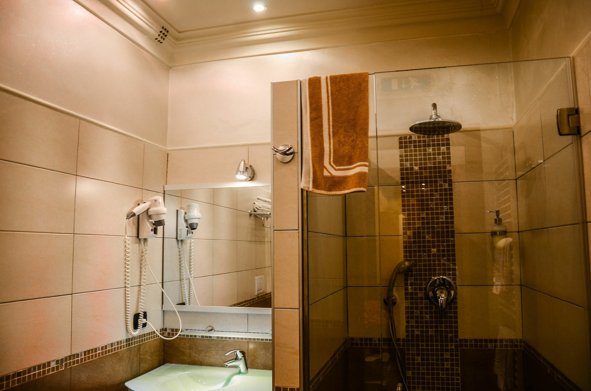 Il Piccolo Piacenza Hotel Luaran gambar